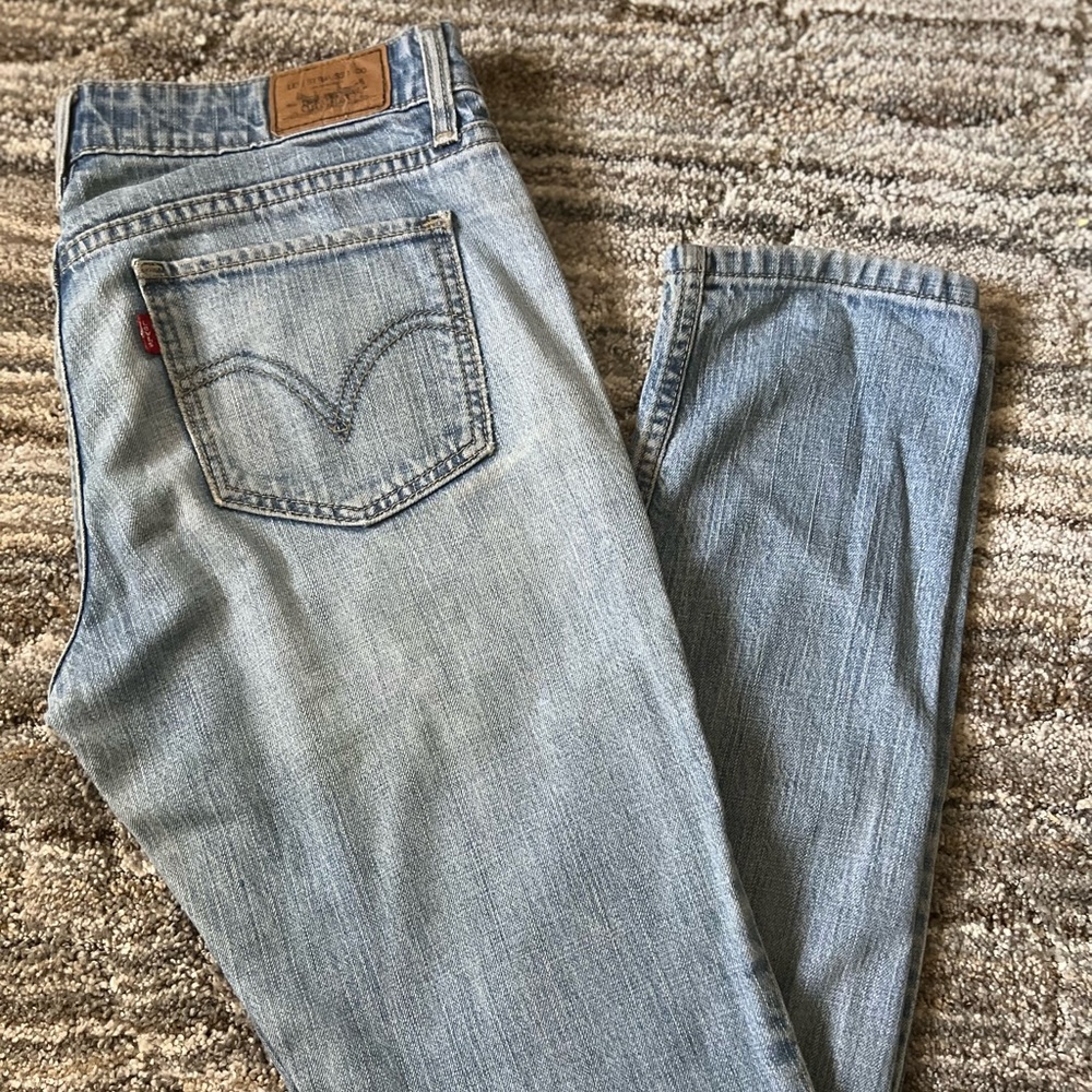 Levi’s Skinny 518 Medium Wash Low Rise Denim Jeans